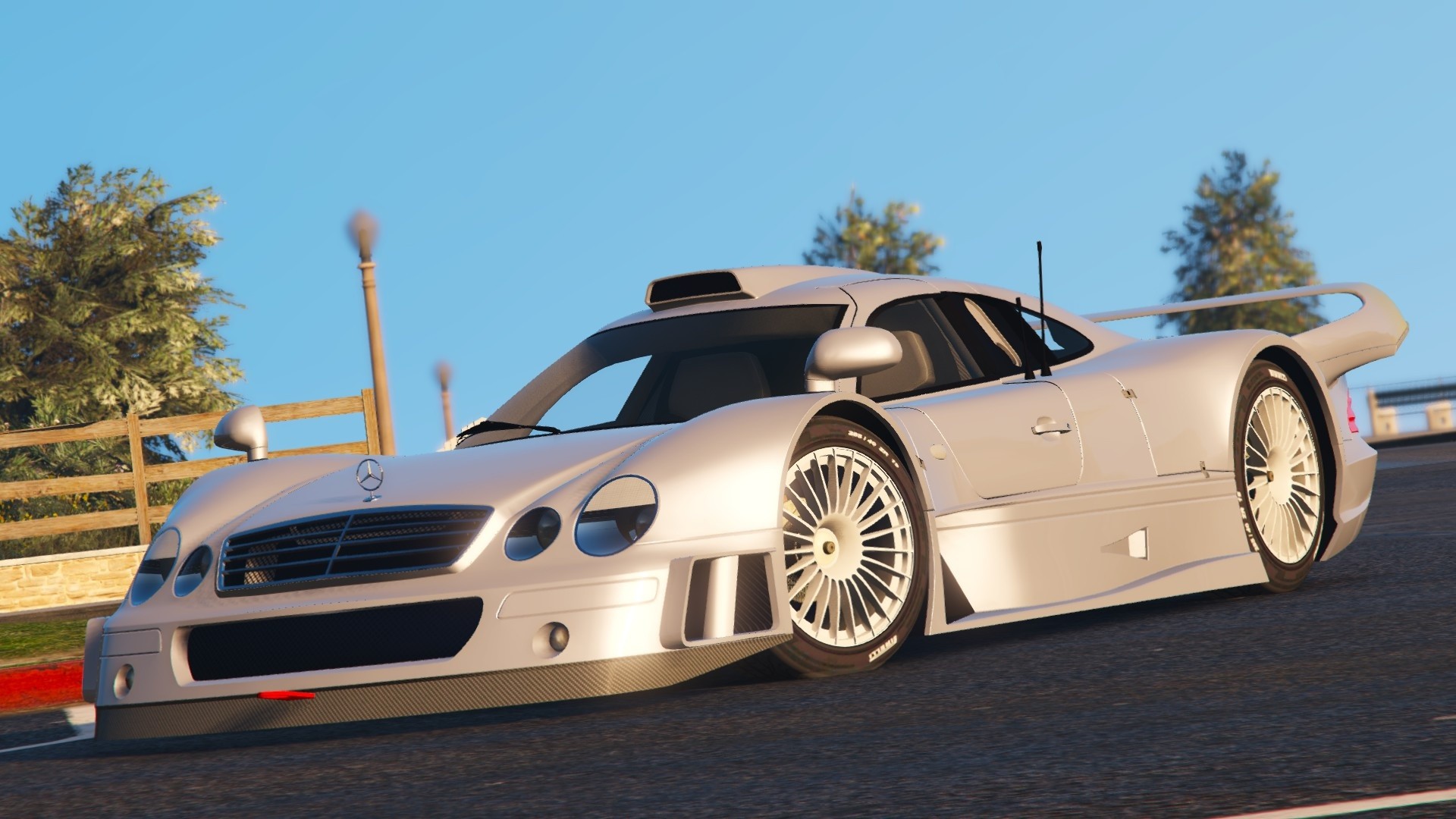 Mercedes-Benz CLK GTR